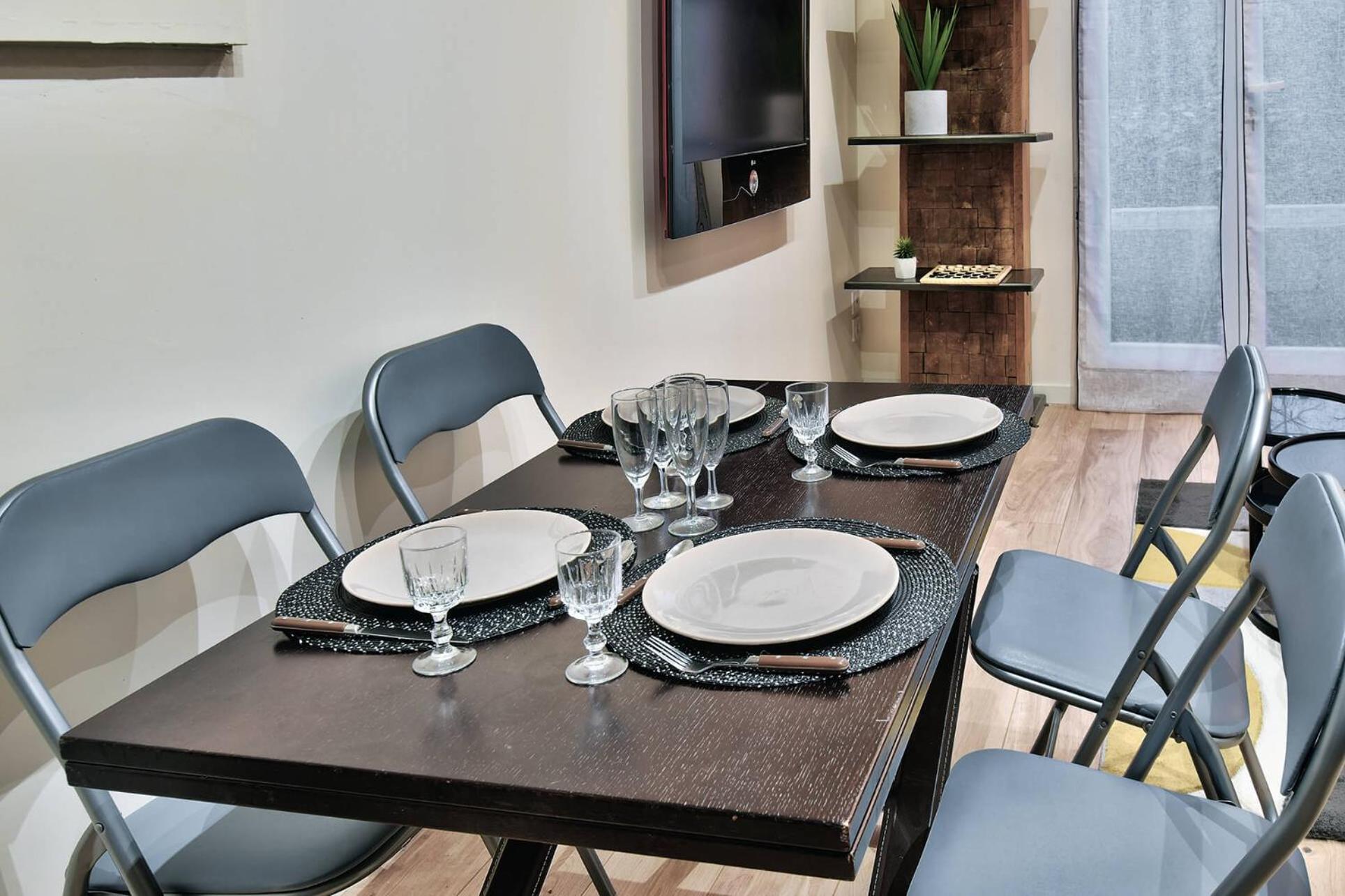 L'Appart Chic - Terrasse - Proche Lyon & Tram Villeurbanne Bagian luar foto