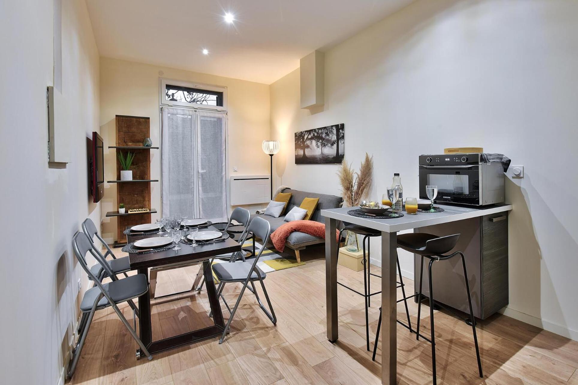 L'Appart Chic - Terrasse - Proche Lyon & Tram Villeurbanne Bagian luar foto